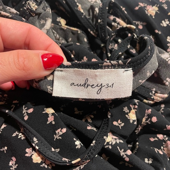 Floral Jumpsuit - Picture 4 of 4